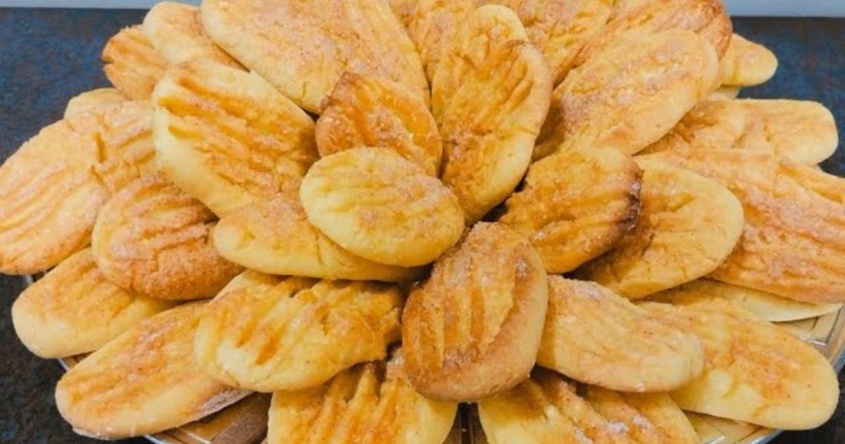 Aprenda a fazer bolacha de fubá cozido com polvilho doce, uma receita sem trigo, crocante...
