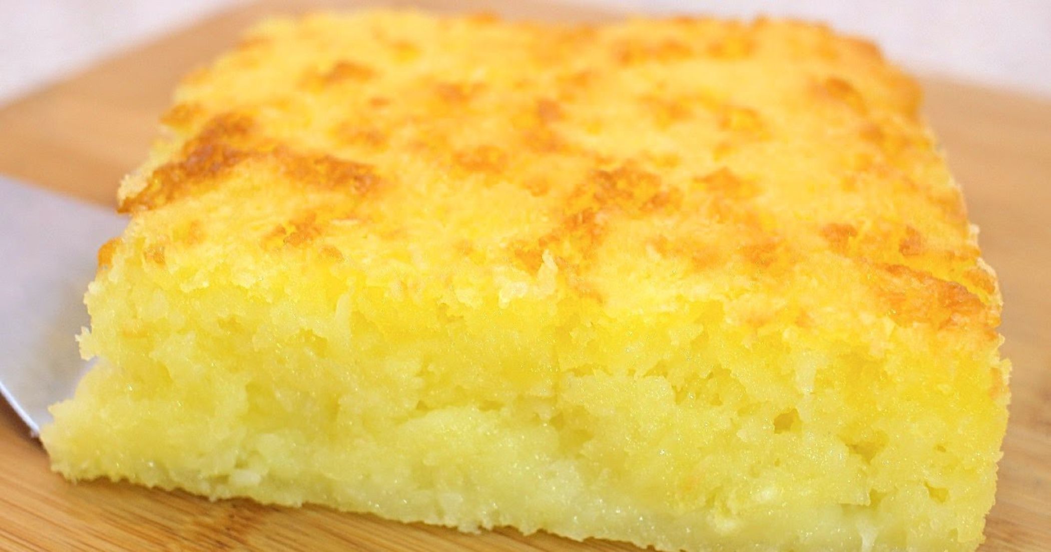 Como Fazer Bolo de Macaxeira com Coco que Sai com a Massa Molhadinha