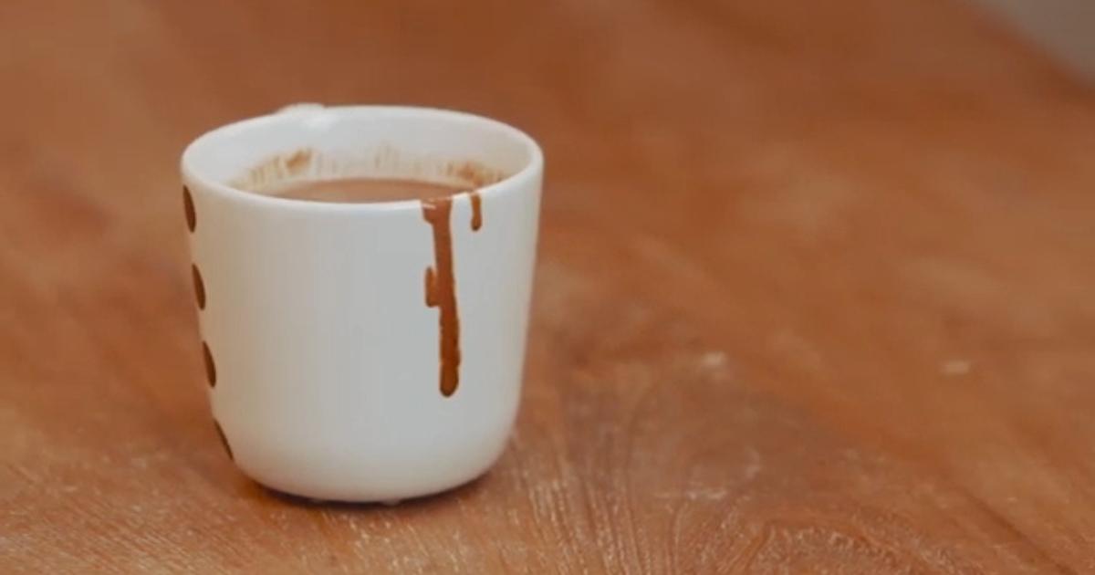 Chocolate quente saudável vegano, cremoso e delicioso, feito com leite vegetal e chocolate 70%....