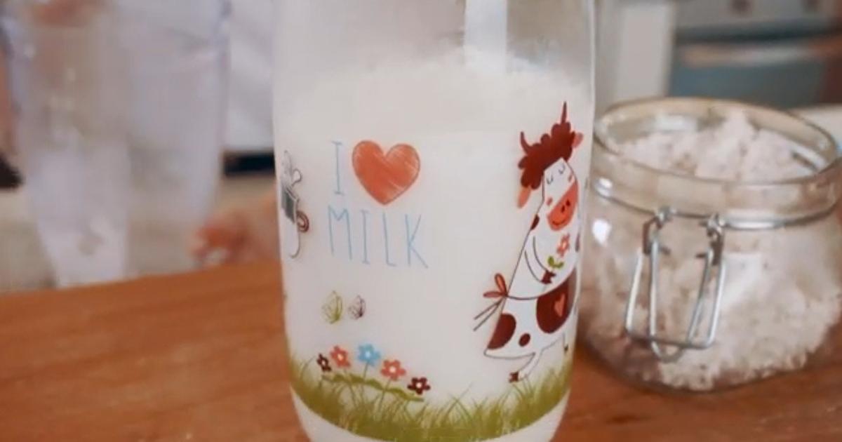 Aprenda a fazer leite vegetal de coco e amêndoas fácil, saudável e perfeito para receitas....