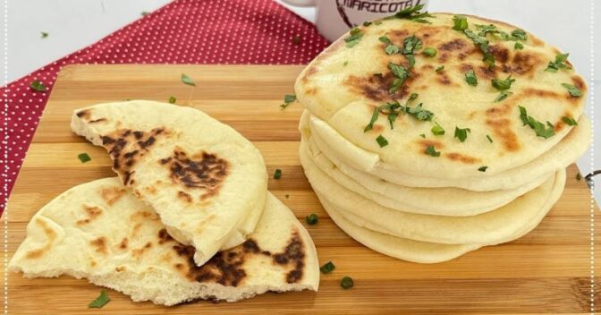 Pães: Pão Pita Macio na Frigideira