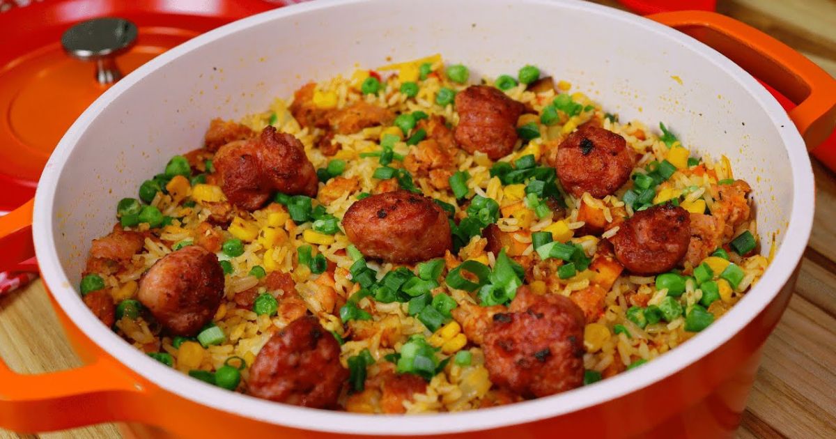 Arroz Temperado com Linguiça Toscana em 1 Panela Só para um Almoço Rapidão