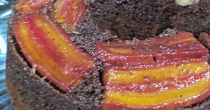 Bolos: Bolo Chocolate Banana Caramelizada Fácil Liquidificador
