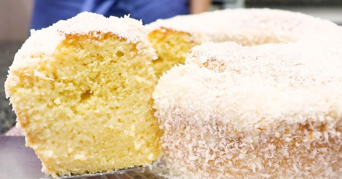 Aprenda a fazer um bolo toalha felpuda super fofinho, molhadinho e perfeito para qualquer ocasião....