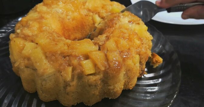 Bolos: Bolo de Abacaxi Fácil Molhadinho e Perfeito