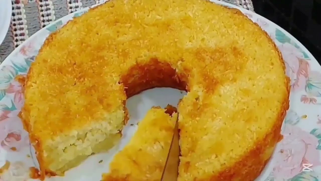 O Bolo de Aipim Cremoso da Vovó Delícia Antiga é uma receita tradicional, saborosa e...