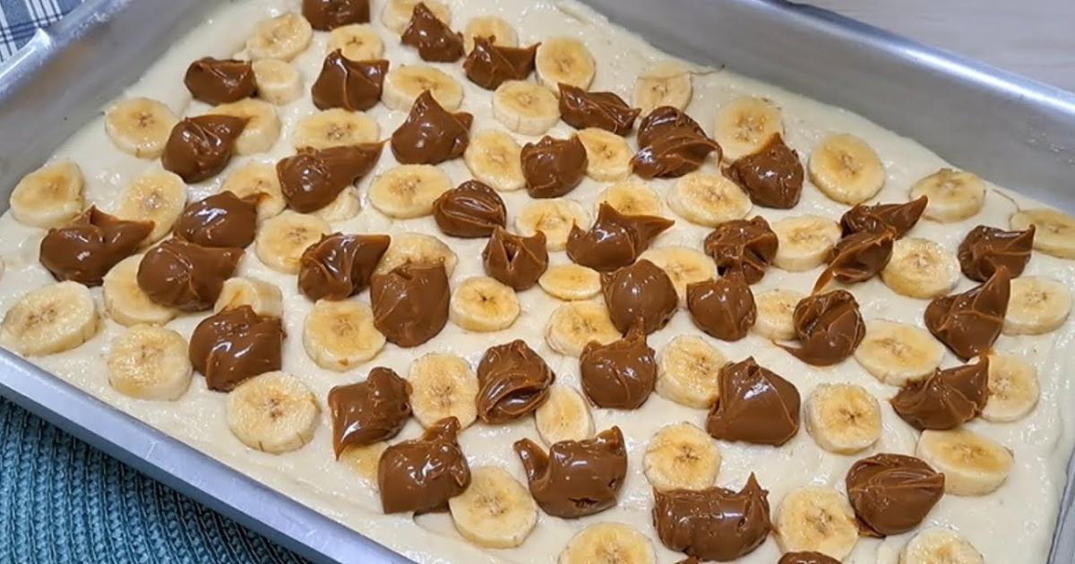 Bolo de Banana com Doce de Leite – Massa Fofinha e Deliciosa!
