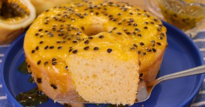Bolos: Descubra como fazer um Bolo de Maracujá Sem Glúten e Sem Lactose super fofinho