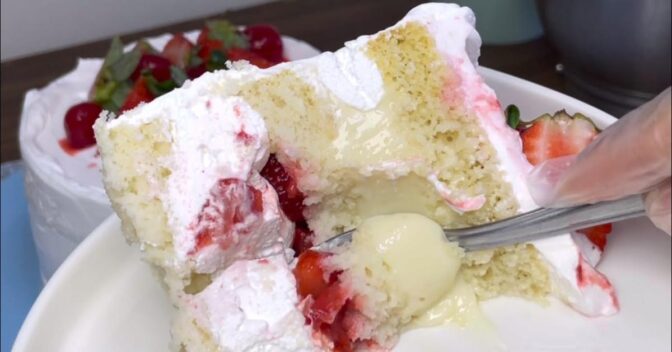 Bolos: O Clássico Bolo de Morango