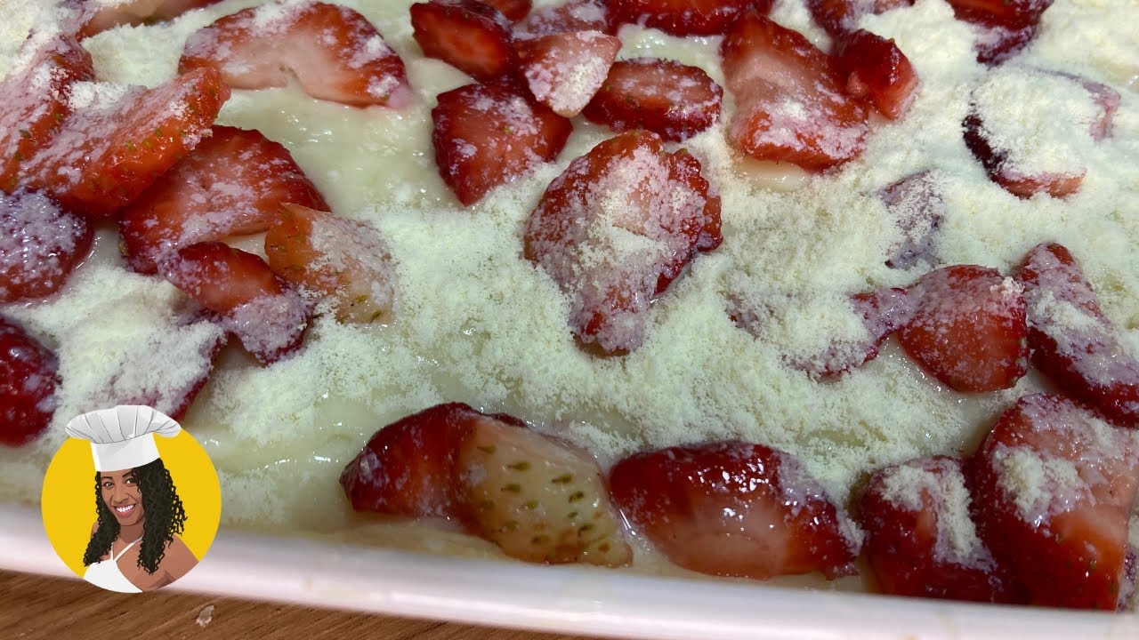 Aprenda a fazer um Pavê de Morango com Leite Ninho incrível! Uma sobremesa cremosa, fácil...