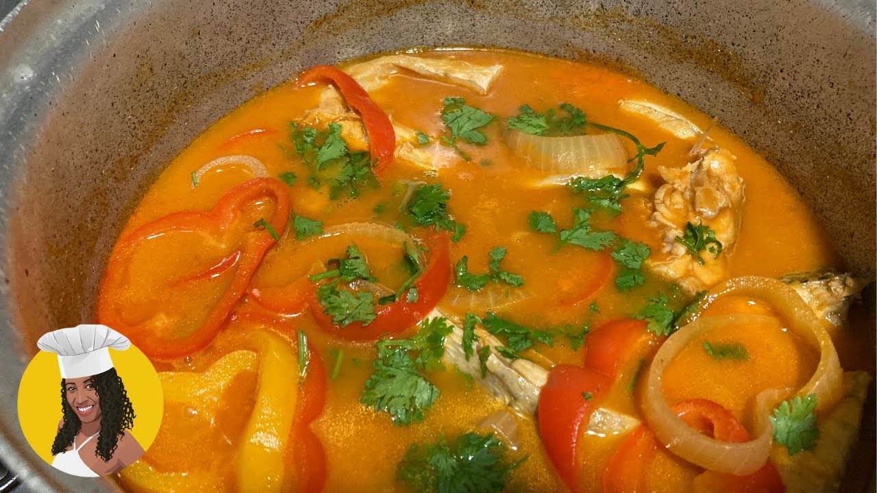 Peixe Ensopado ao Leite de Coco, uma receita suculenta e fácil de fazer! Aprenda o...