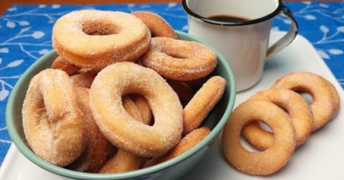 Lanche: Descubra como fazer rosquinha frita de padaria simples e deliciosa!