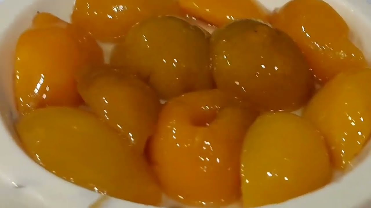 A Sobremesa Pêssegos Creme Gelado Fácil e Deliciosa é uma sobremesa leve e deliciosa, feita...