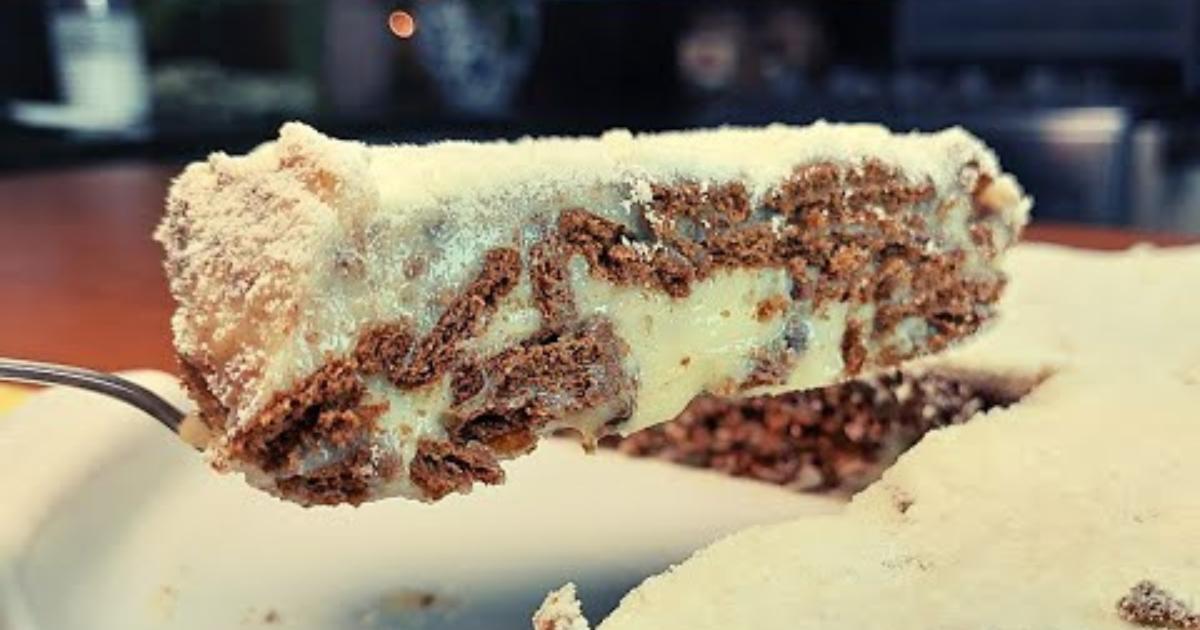 Aprenda a fazer uma torta palha italiana invertida com brigadeiro de leite ninho e bolacha...