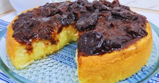 Tortas: Torta Cremosa de Coco com Ameixa – Uma Sobremesa Perfeita!