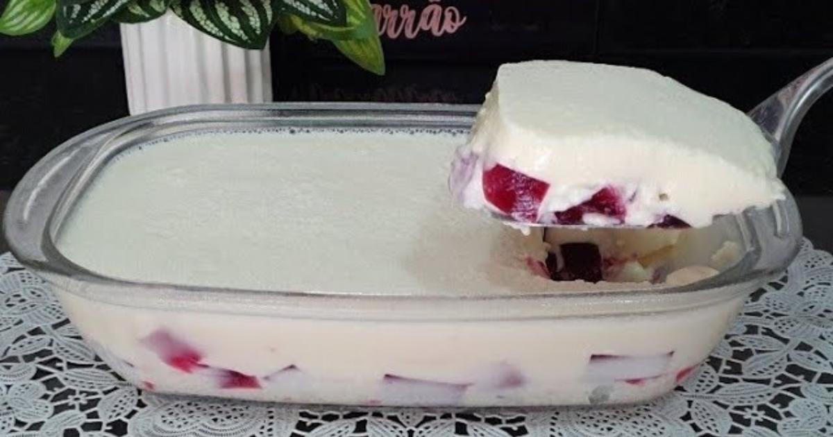 Gelatina cremosa com dois sabores e preparo simples....