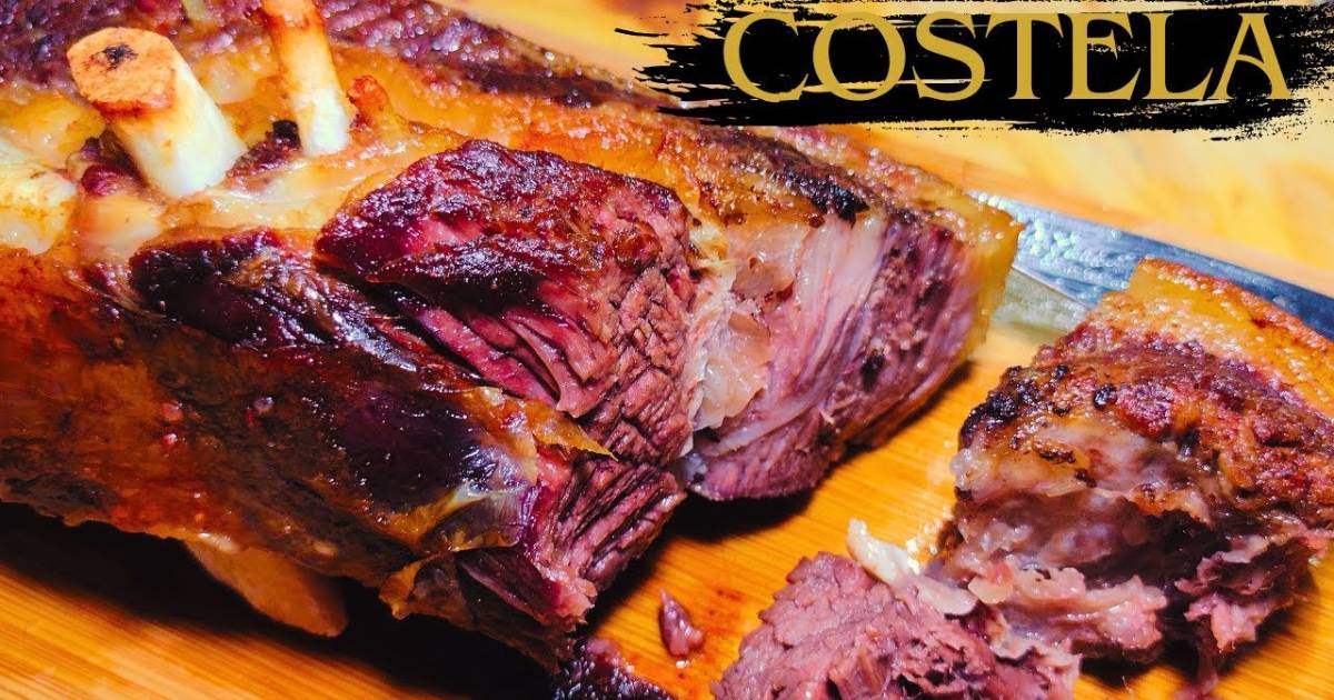 A receita Costela Desmanchando na Airfryer Para Ceias ensina como preparar carne suculenta e prática...