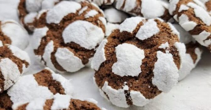 Biscoitos: Receita de Biscoito Craquelado de Chocolate que Derrete na Boca