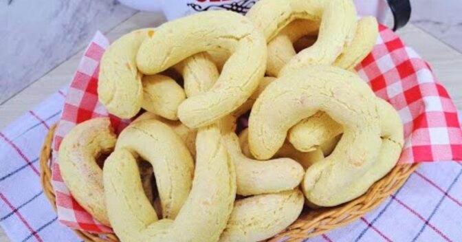 Biscoitos: Descubra o Segredo do Biscoito de Farinha de Milho com Queijo Que Derrete na Boca