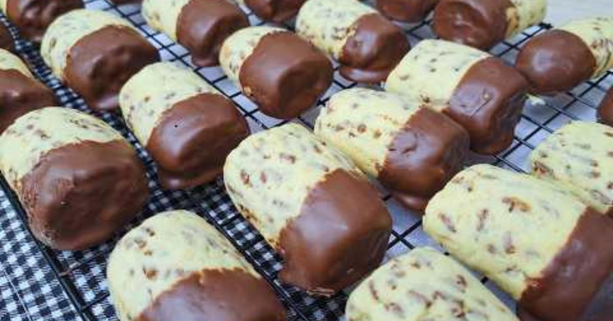 Receita fácil de biscoito em flocos com cobertura de chocolate...