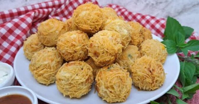 Lanche: Bolinho de Frango Frito com Milho Verde: Descubra o Segredo da Crocância Perfeita