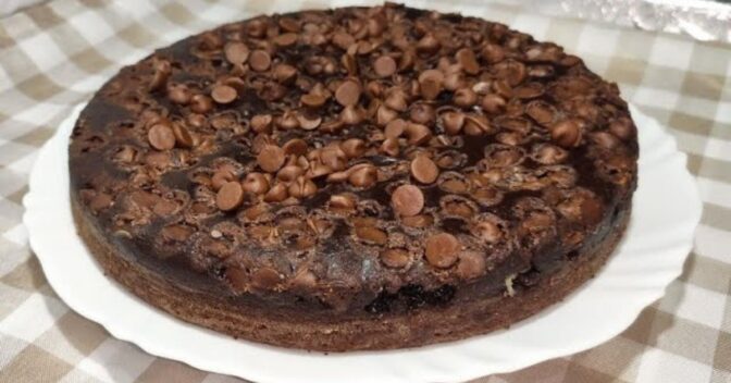 Páscoa: Bolo Fofinho com Gotas de Chocolate Para a Páscoa
