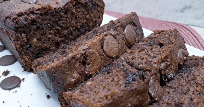 Bolos: Bolo de banana com chocolate úmido que vai te surpreender