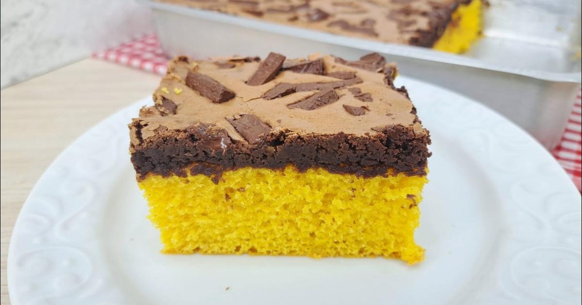Você Nunca Comeu um Bolo de Cenoura com Brownie Tão Bom Assim!
