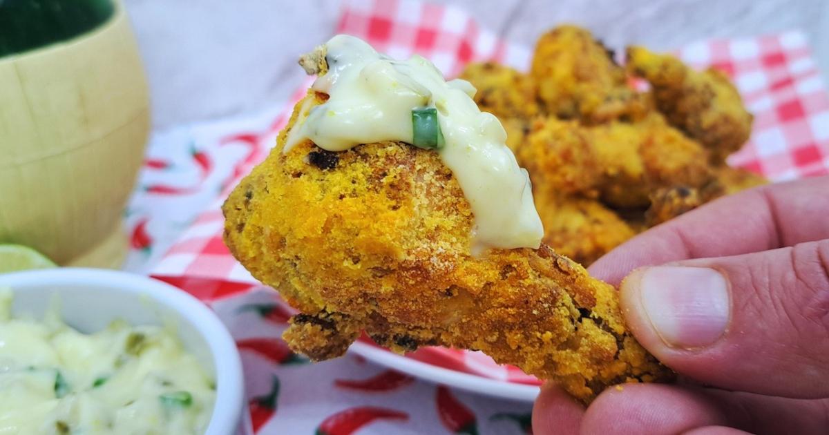 Frango crocante na Air Fryer com molho tártaro fácil e delicioso...