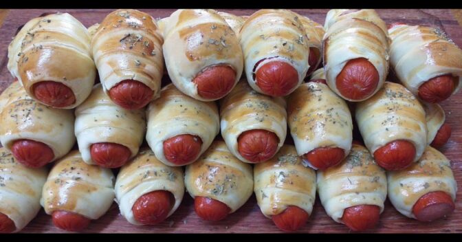 Lanche: Enroladinho de Salsicha Assado que Derrete na Boca: Receita Fácil e Econômica