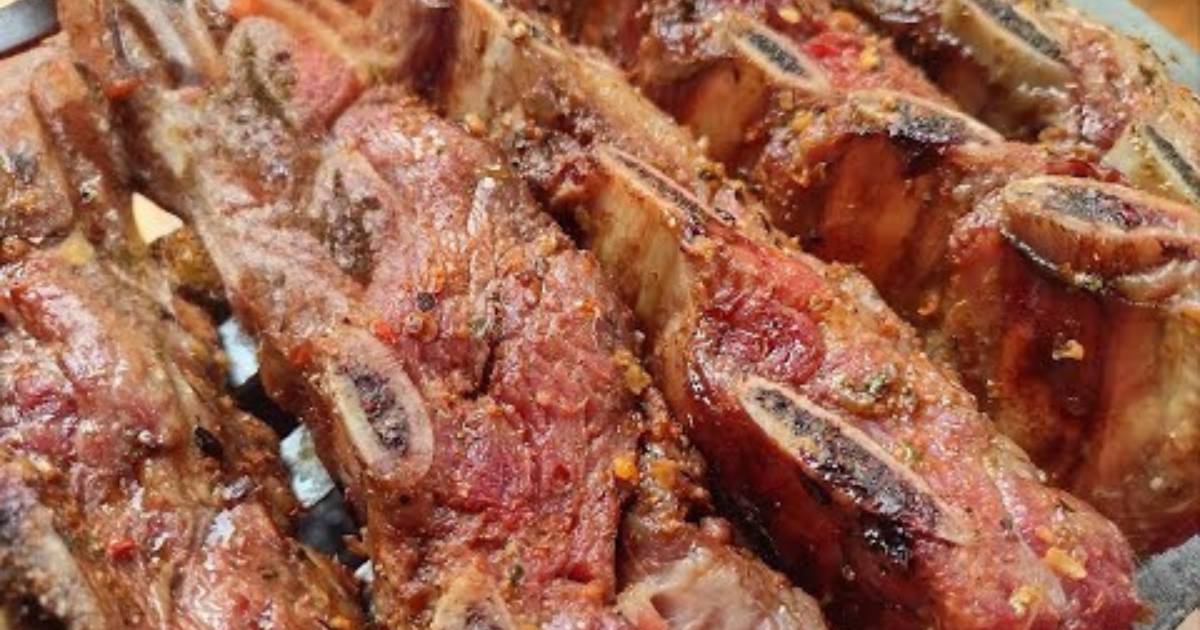 Aprenda a fazer Espetinho Costela Bovina Fácil Saboroso Suculento Delicioso, perfeito para churrascos com carne...