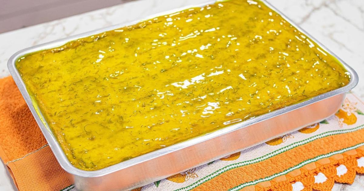 Bolo de laranja super fofinho com calda fácil e deliciosa....