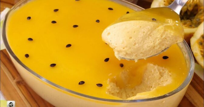 Sobremesas: Esse Mousse de Maracujá com Geleia Vai Te Refrescar de Verdade