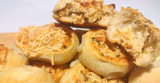 Lanche: Fatia Húngara Salgada Frango Requeijão Cremoso