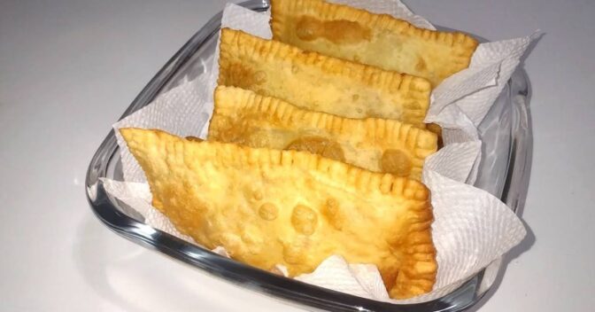 Lanche: Pastel Caseiro Crocante Sequinho Delicioso