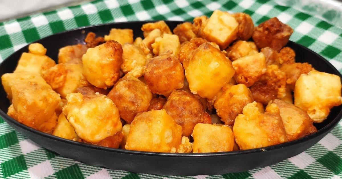 Receita fácil e rápida de pipoca de queijo coalho frita e crocante....