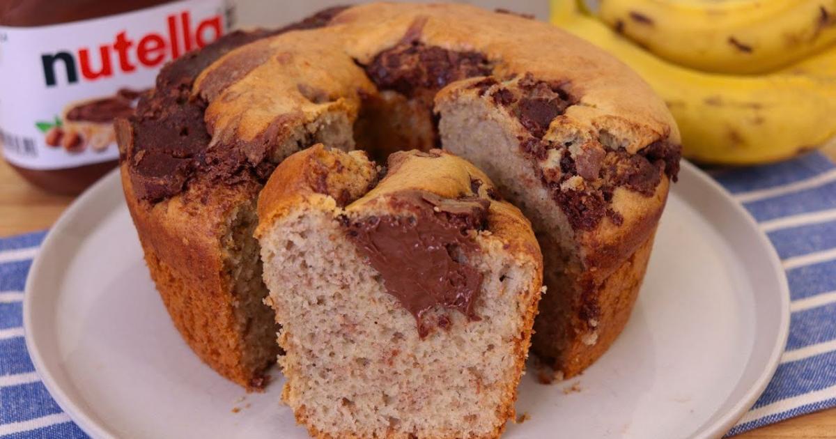 Receita fácil de bolo de banana com Nutella bem fofinho e prático de liquidificador....