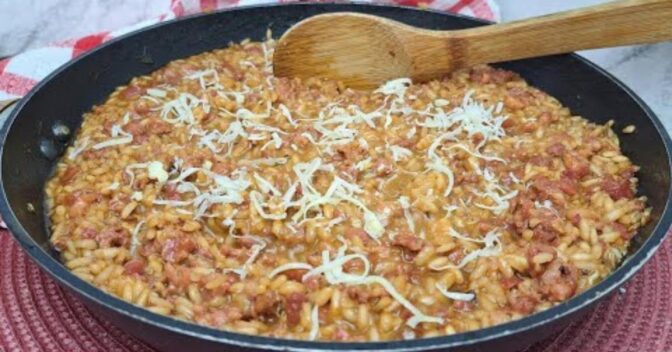 Especiais: Risoto de Linguiça Toscana com Cerveja Preta: Sabor que Surpreende!