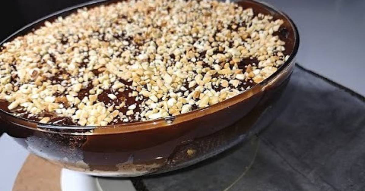 Sobremesa de Chocolate com Doce de Leite e Amendoim fácil de fazer e perfeita para...