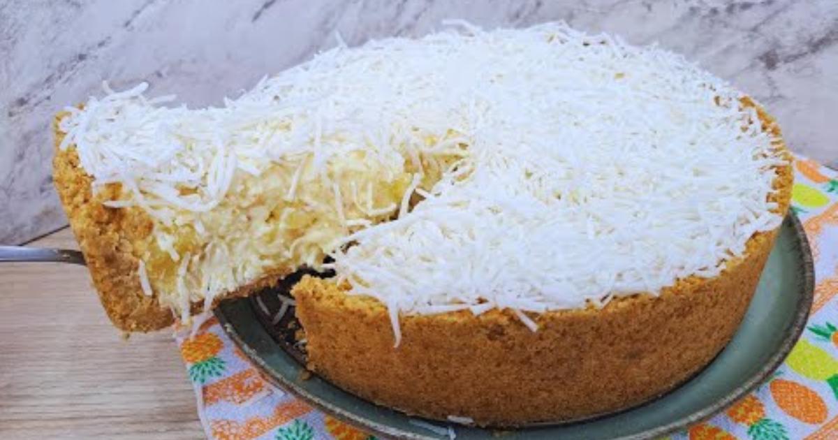 Aprenda a fazer a torta cremosa de abacaxi e coco, uma sobremesa deliciosa e fácil....