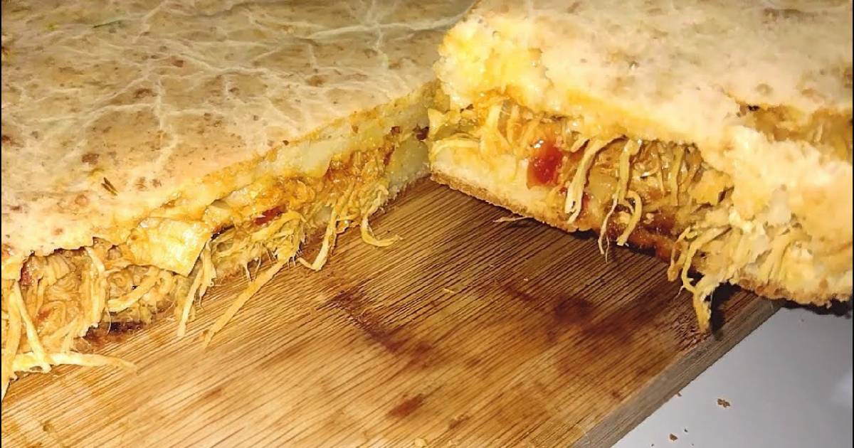Torta de Frango Liquidificador Fácil Saborosa é rápida de fazer, tem massa firme e recheio...