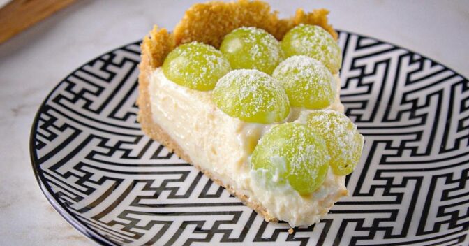 Tortas: Torta de Uva com Leite Ninho