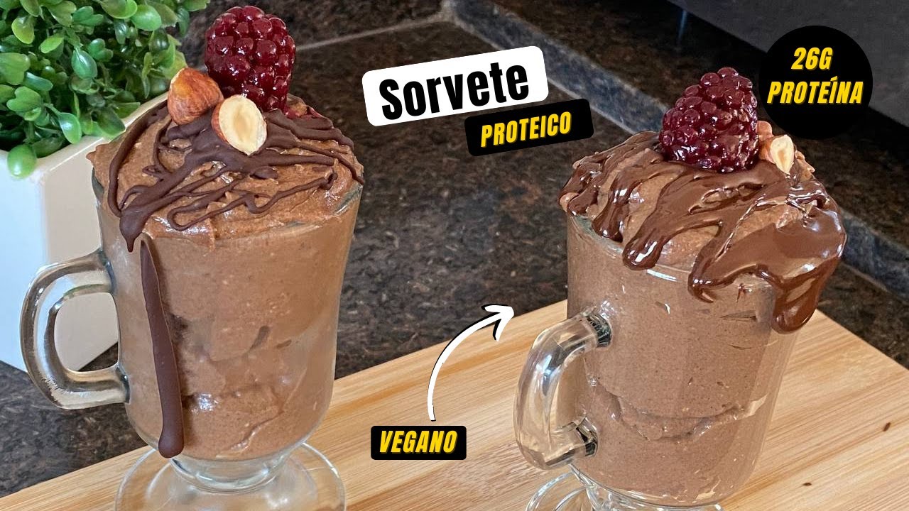 Sorvete vegano de chocolate e banana com whey, apenas 2 ingredientes e 26g de proteína!...