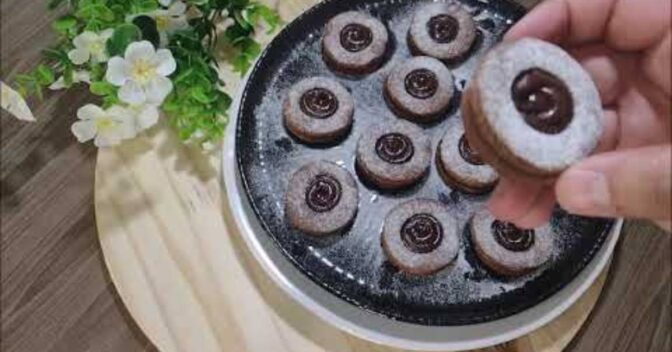 Biscoitos: Bolacha Chocolate Amanteigada Derrete na Boca
