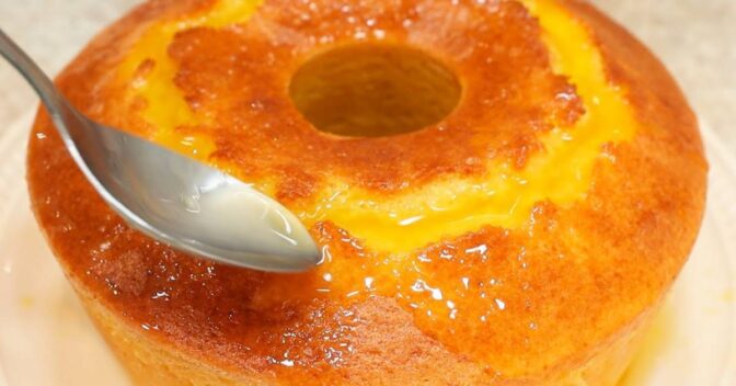 Bolos: Bolo de Laranja Molhadinho com Calda Caseira