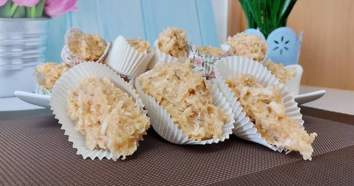 Cocada Cremosa com Abacaxi e Ganache Deliciosa é uma sobremesa fácil, refrescante e cheia de...