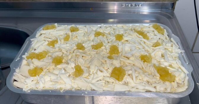 Bolos: Descubra Esse Bolo Gelado de Abacaxi na Travessa