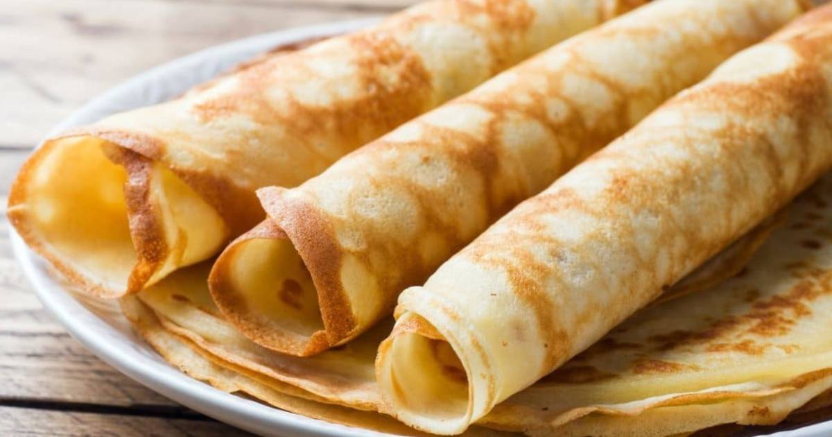 Massa de Panqueca Fininha e Fácil de Fazer é rápida, versátil e perfeita para qualquer...