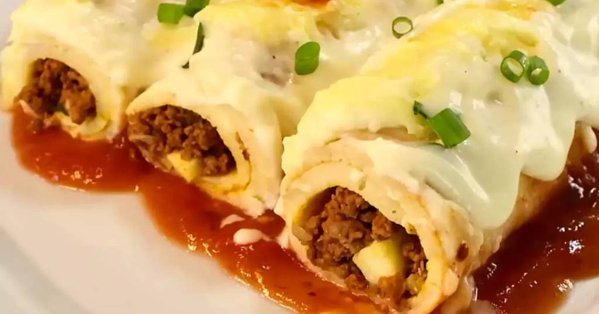 Panqueca de Carne Moída com Massa Leve e Molho Cremoso é a receita perfeita para...
