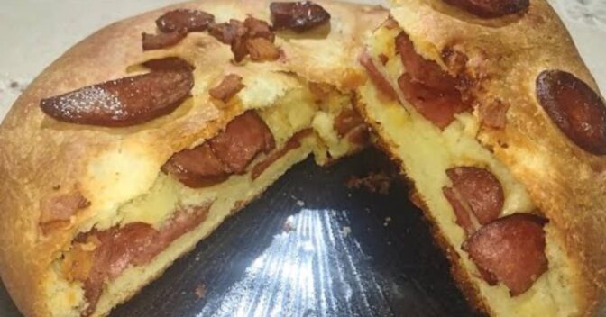 Pães: Pão Folar de Páscoa Recheado com Calabresa